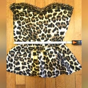 Peplum leopard top